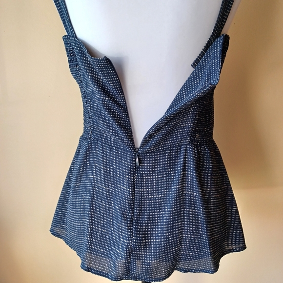 Cabi Women's Sleeveless Top Size 8 Navy & White Smocked Sides Adjustable Straps - Picture 4 of 15